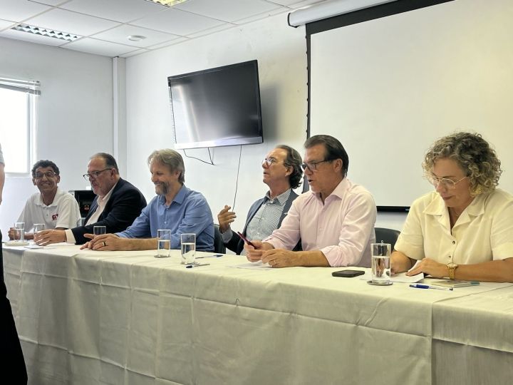 Ministro do Trabalho e Emprego tem encontro com movimento sindical em Florianópolis