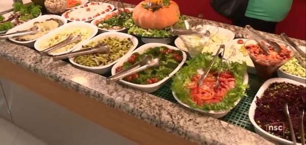 Pesquisa mostra que Florianópolis é a cidade mais cara do país para almoçar fora de casa