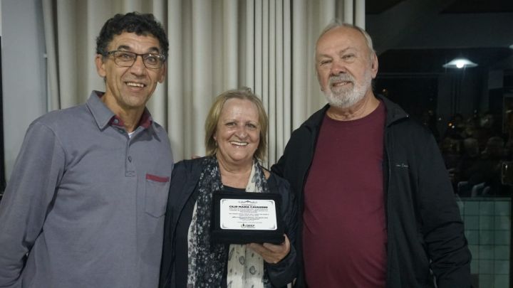SEEF homenageia Cilir Maria Cavassini pelos 40 anos de dedicação ao sindicato