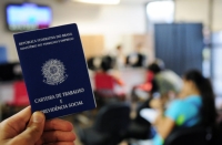 Em ritmo menor, emprego formal tem 155 mil vagas a mais em maio. No ano são 865 mil