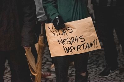 Ipec: oito em cada dez brasileiros acreditam que o Brasil é um país racista