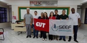 Direção do SEEF participa de formação da CUT-SC sobre saúde do trabalhador