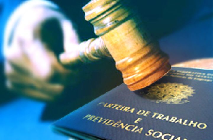 Trabalho no feriado dá direito a extras, mas o descanso no sábado depende do patrão